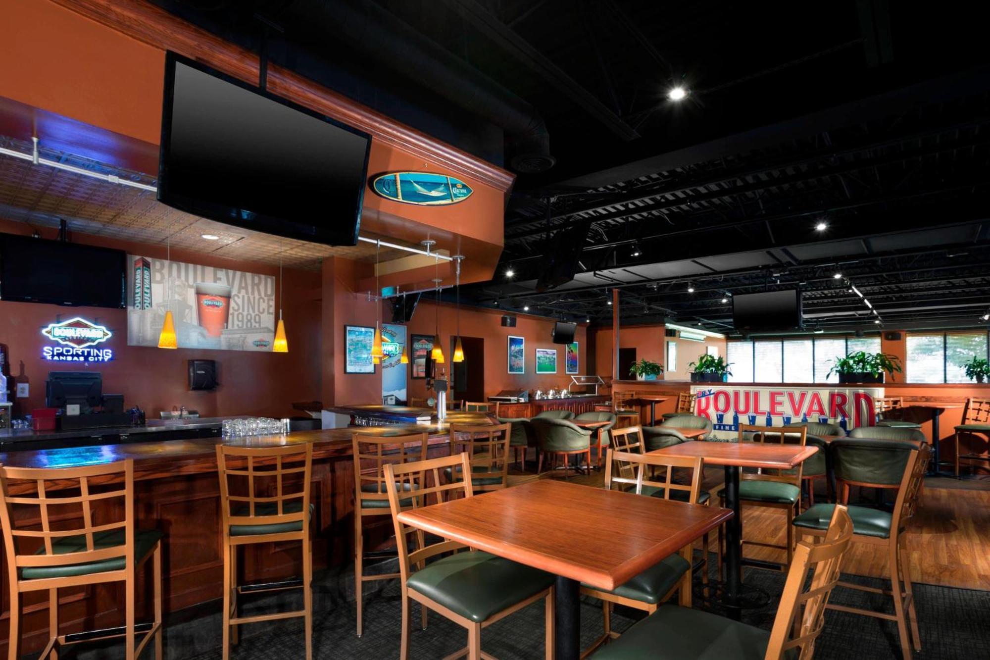 Four Points By Sheraton Kansas City Airport Экстерьер фото