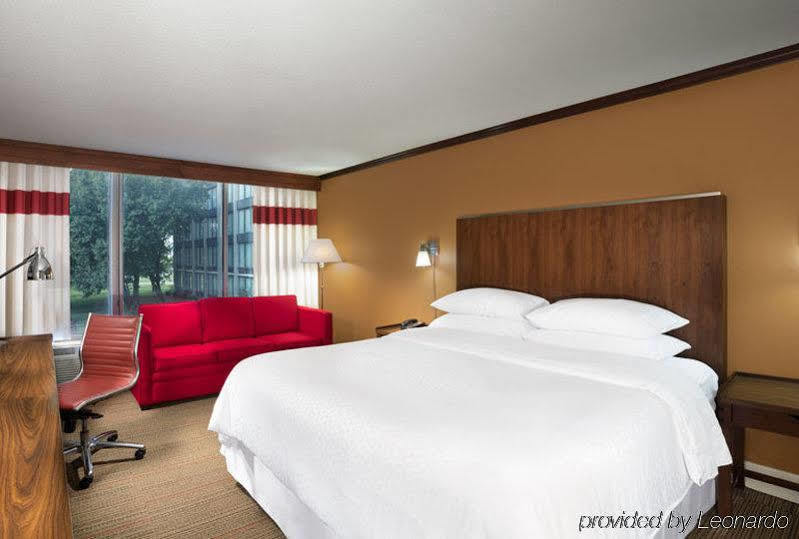 Four Points By Sheraton Kansas City Airport Экстерьер фото